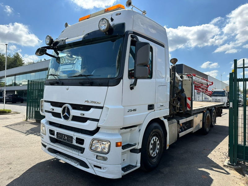 Mercedes-Benz ACTROS 2546 6x2 PRITSCHE + KRAN HIAB 422 EP-6 HIPRO - *415.000km* - PLATFORM 6m50 - LIFT AXLE - MP 3 - EURO 5 - BELGIAN PAPERS - Kamion sa tovarnim sandukom, Kamion sa dizalicom: slika 4 Mercedes-Benz ACTROS 2546 6x2 PRITSCHE + KRAN HIAB 422 EP-6 HIPRO - *415.000km* - PLATFORM 6m50 - LIFT AXLE - MP 3 - EURO 5 - BELGIAN PAPERS - Kamion sa tovarnim sandukom, Kamion sa dizalicom: slika 4