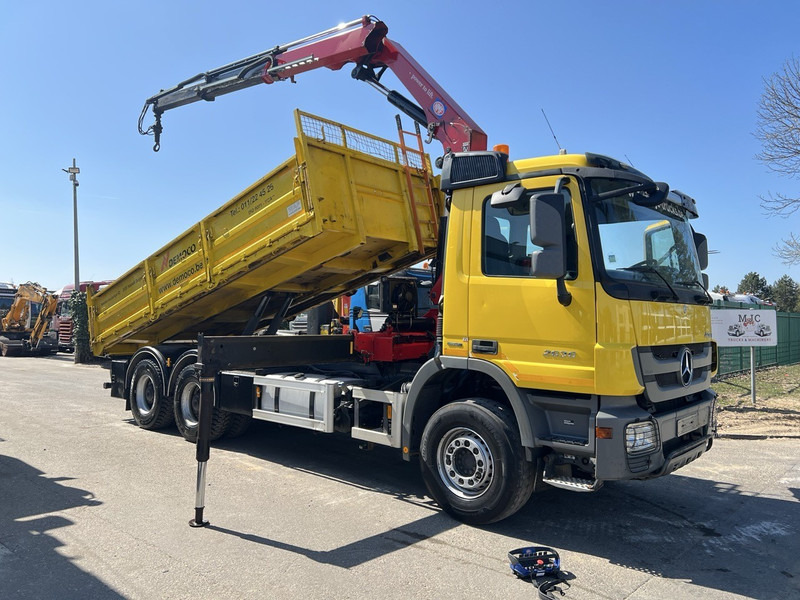 Mercedes-Benz ACTROS 2636 6x4 TIPPER + CRANE HMF 2020 K2 (RADIO) - EURO 5 - EPS - BIX ALES + HUB REDUCTION - Istovarivač, Kamion sa dizalicom: slika 1 Mercedes-Benz ACTROS 2636 6x4 TIPPER + CRANE HMF 2020 K2 (RADIO) - EURO 5 - EPS - BIX ALES + HUB REDUCTION - Istovarivač, Kamion sa dizalicom: slika 1