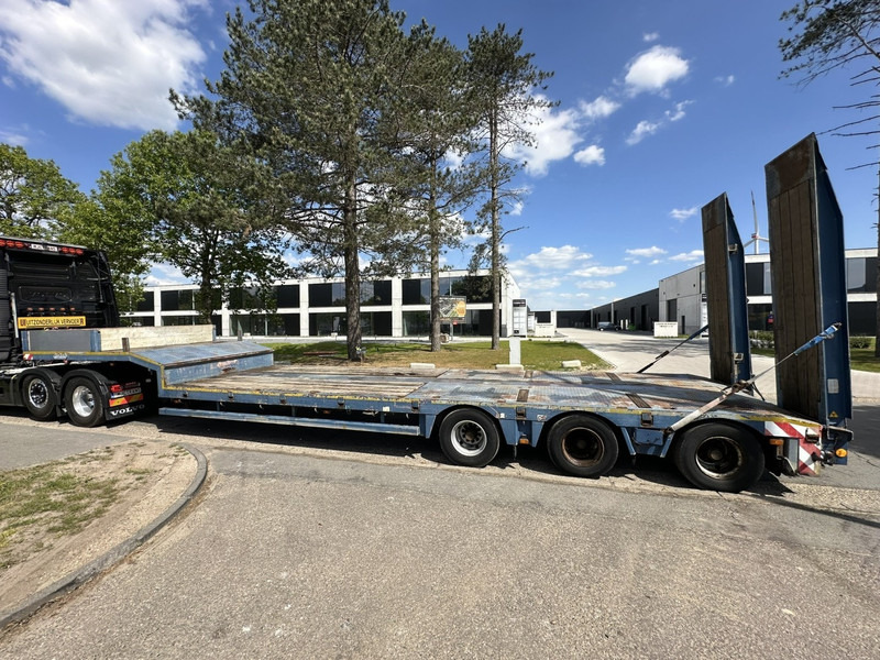 Nooteboom MCO-48-03 60T LOWLOADER / TIEFLADER - 3 STEERING AXLES / 3 LENKACHSEN - RAMPS / RAMPEN - BELG REG. - Niska poluprikolica za prevoz: slika 5 Nooteboom MCO-48-03 60T LOWLOADER / TIEFLADER - 3 STEERING AXLES / 3 LENKACHSEN - RAMPS / RAMPEN - BELG REG. - Niska poluprikolica za prevoz: slika 5