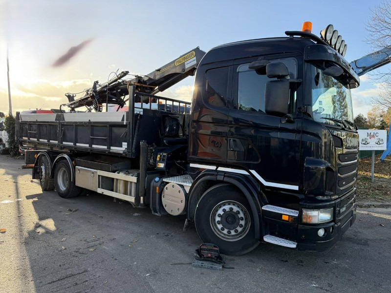 Scania G420 6x2 TIPPER + CRANE PALFINGER PK22002 C (4x) + GRABBER - LIFT + STEERING AXLE - DAMAGED CRANE - Istovarivač, Kamion sa dizalicom: slika 1 Scania G420 6x2 TIPPER + CRANE PALFINGER PK22002 C (4x) + GRABBER - LIFT + STEERING AXLE - DAMAGED CRANE - Istovarivač, Kamion sa dizalicom: slika 1