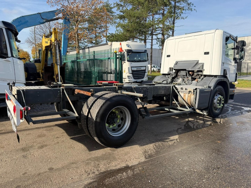 Scania P310 4x2 CHASSIS - ADR (ex tanker) - *322.000km* - 19T - EURO 4 - 5m20 chassis - AIR SUSPENSION - MANUAL - BE TRUCK - Kamion sa golom šasijom i zatvorenom kabinom: slika 4 Scania P310 4x2 CHASSIS - ADR (ex tanker) - *322.000km* - 19T - EURO 4 - 5m20 chassis - AIR SUSPENSION - MANUAL - BE TRUCK - Kamion sa golom šasijom i zatvorenom kabinom: slika 4