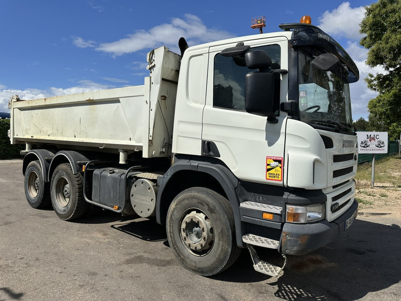 Scania P340 6x4 TIPPER / KIPPER - BORDMATIC - MANUAL - BIG AXLES / AP ACHSEN - SPRING / BLATT - *355.000km* - EURO 4 - Istovarivač: slika 1 Scania P340 6x4 TIPPER / KIPPER - BORDMATIC - MANUAL - BIG AXLES / AP ACHSEN - SPRING / BLATT - *355.000km* - EURO 4 - Istovarivač: slika 1