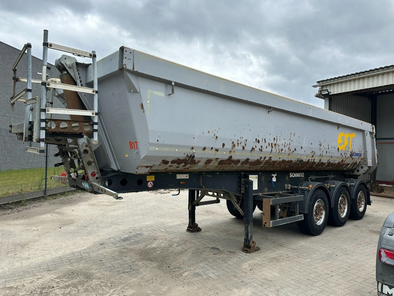 Schmitz Cargobull SGF*S3 - 8.5 - 30m3 STEEL CHASSIS / STEEL TIPPER - SAF - DISC - LIFT-AXLE - Poluprikolica istovarivača: slika 2 Schmitz Cargobull SGF*S3 - 8.5 - 30m3 STEEL CHASSIS / STEEL TIPPER - SAF - DISC - LIFT-AXLE - Poluprikolica istovarivača: slika 2