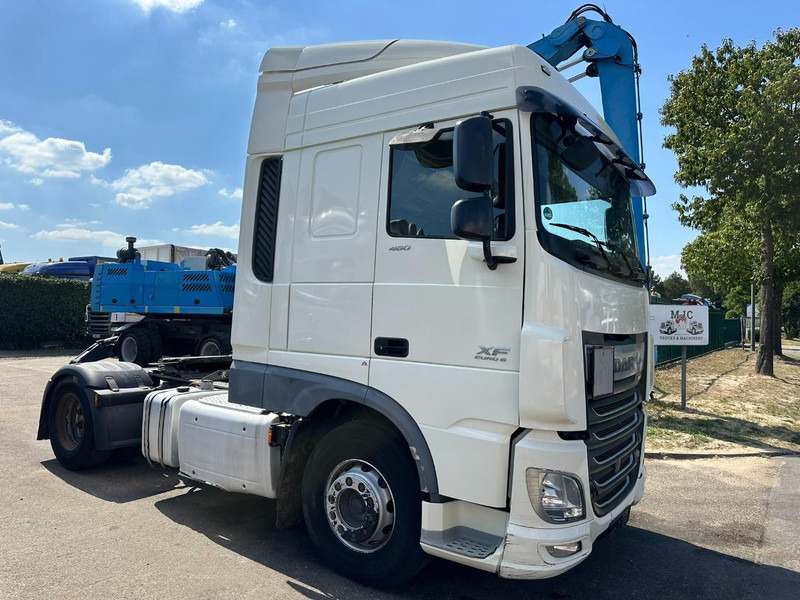 DAF XF 460 RETARDER + PTO HYDR - MX 13L - 460HP - SPACECAB - A/C - FRIGO - SPOILERS - EURO 6 - BE TRUCK - Tegljač: slika 1 DAF XF 460 RETARDER + PTO HYDR - MX 13L - 460HP - SPACECAB - A/C - FRIGO - SPOILERS - EURO 6 - BE TRUCK - Tegljač: slika 1