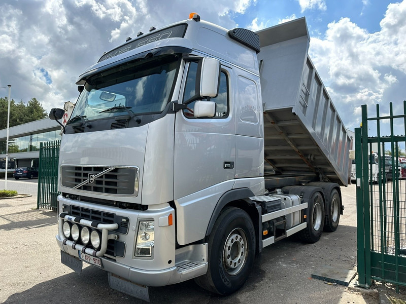 Volvo FH 550 6X4 100T TRACTOR + TIPPER - DOUBLE SYSTEM / WISSELSYSTEEM / DOUBLE PVA - RETARDER - HUB REDUCTION - BE TRUCK - Tegljač: slika 4 Volvo FH 550 6X4 100T TRACTOR + TIPPER - DOUBLE SYSTEM / WISSELSYSTEEM / DOUBLE PVA - RETARDER - HUB REDUCTION - BE TRUCK - Tegljač: slika 4