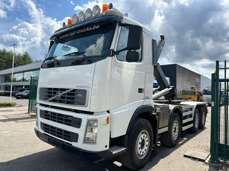 Volvo FH 480 8x2 HOOKLIFT 25T TERBERG - 6m20 - LIFT AXLE - I SHIFT - WB 429cm - HAAKSYSTEEM / ABROLKIPPER - Kamion sa hidrauličnom kukom: slika 3 Volvo FH 480 8x2 HOOKLIFT 25T TERBERG - 6m20 - LIFT AXLE - I SHIFT - WB 429cm - HAAKSYSTEEM / ABROLKIPPER - Kamion sa hidrauličnom kukom: slika 3