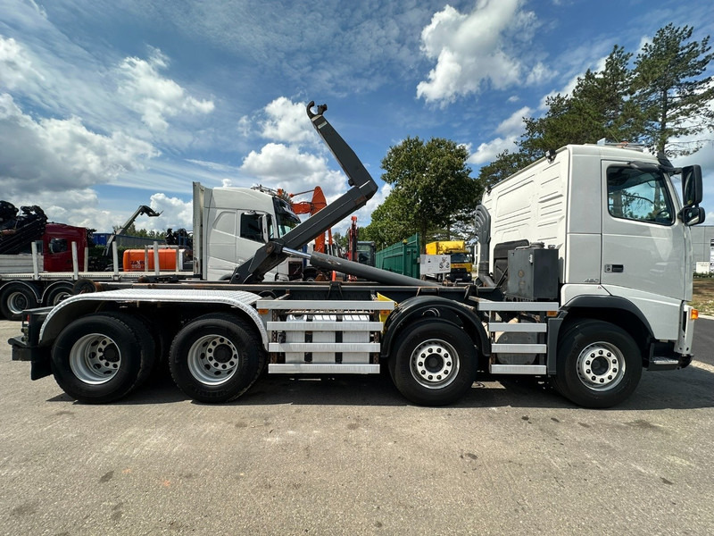 Volvo FH 480 8x2 HOOKLIFT 25T TERBERG - 6m20 - LIFT AXLE - I SHIFT - WB 429cm - HAAKSYSTEEM / ABROLKIPPER - Kamion sa hidrauličnom kukom: slika 4 Volvo FH 480 8x2 HOOKLIFT 25T TERBERG - 6m20 - LIFT AXLE - I SHIFT - WB 429cm - HAAKSYSTEEM / ABROLKIPPER - Kamion sa hidrauličnom kukom: slika 4