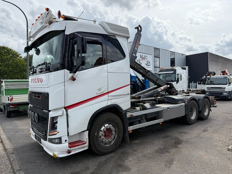 Volvo FH 540 6x4 6X4 HIAB MULTILIFT - WB 460 - LIFT AXLE - 431.000KM - DYNAMIC STEERING - FRIGO - CAMERA - Kamion sa hidrauličnom kukom: slika 2 Volvo FH 540 6x4 6X4 HIAB MULTILIFT - WB 460 - LIFT AXLE - 431.000KM - DYNAMIC STEERING - FRIGO - CAMERA - Kamion sa hidrauličnom kukom: slika 2