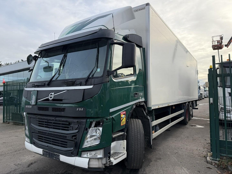 Volvo FM 330 6x2 CLOSED BOX / KOFFER 9m10 - LIFT + STEERING AXLE - *ENGINE / GEARBOX / CHASSIS = OK* - 300.000km - TUV 09/2026 - BE TRUCK - Kamion sa zatvorenim sandukom: slika 3 Volvo FM 330 6x2 CLOSED BOX / KOFFER 9m10 - LIFT + STEERING AXLE - *ENGINE / GEARBOX / CHASSIS = OK* - 300.000km - TUV 09/2026 - BE TRUCK - Kamion sa zatvorenim sandukom: slika 3