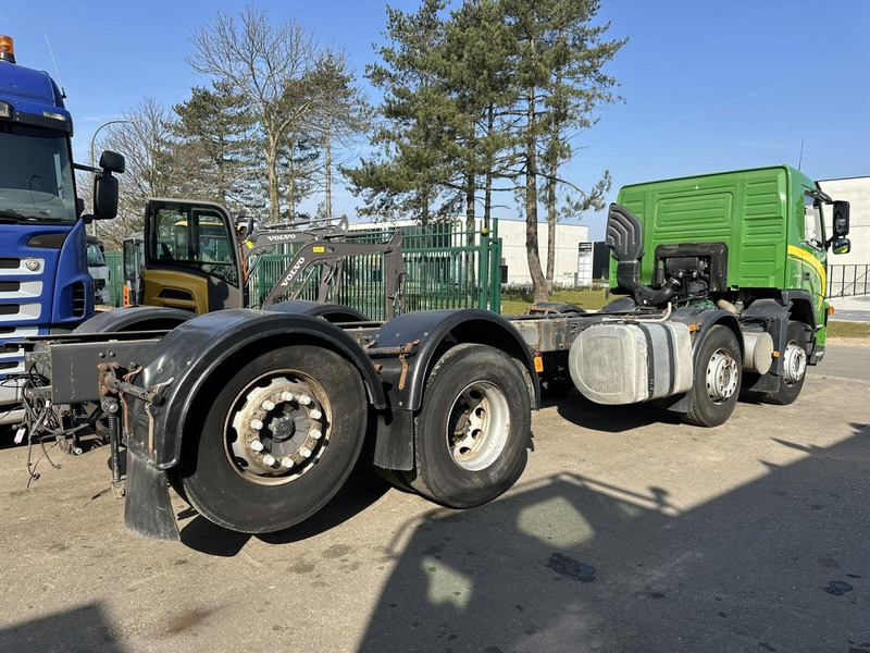 Volvo FM 340 8x2 CHASSIS (7m35) - LIFT+STEERING AXLE - MANUAL GEARBOX - EURO 3 - TÜV 05/2025 - BE TRUCK - Kamion sa golom šasijom i zatvorenom kabinom: slika 5 Volvo FM 340 8x2 CHASSIS (7m35) - LIFT+STEERING AXLE - MANUAL GEARBOX - EURO 3 - TÜV 05/2025 - BE TRUCK - Kamion sa golom šasijom i zatvorenom kabinom: slika 5