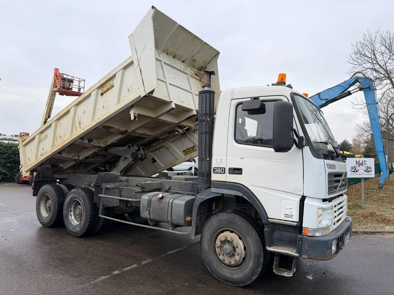 Volvo FM 380 6X4 2 WAY TIPPER + BORDMATIC / 2 SEITEN KIPPER - 13T AXLES - MANUAL 12 (3+3) - BIG AXLES HUB REDUCTION - STEEL SPRING - Istovarivač: slika 1 Volvo FM 380 6X4 2 WAY TIPPER + BORDMATIC / 2 SEITEN KIPPER - 13T AXLES - MANUAL 12 (3+3) - BIG AXLES HUB REDUCTION - STEEL SPRING - Istovarivač: slika 1