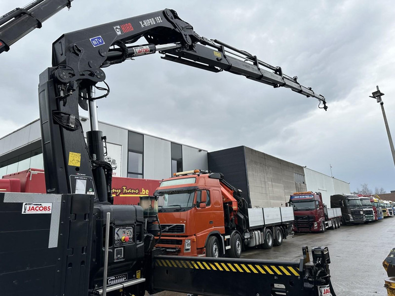 Volvo FM 460 8x4 TRIDEM + CRANE HIAB 192 E-5 X HIPRO - DYNAMIC STEERING - 364.000km - TOP CONDITION - Kamion sa tovarnim sandukom, Kamion sa dizalicom: slika 4 Volvo FM 460 8x4 TRIDEM + CRANE HIAB 192 E-5 X HIPRO - DYNAMIC STEERING - 364.000km - TOP CONDITION - Kamion sa tovarnim sandukom, Kamion sa dizalicom: slika 4