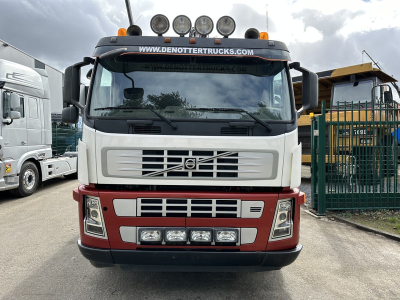 Volvo FM 480 8X2 - EURO 5 - STEERING AXLE / LENK ACHSE + KENNIS 14.000R - I SHIFT - Kamion sa tovarnim sandukom: slika 2 Volvo FM 480 8X2 - EURO 5 - STEERING AXLE / LENK ACHSE + KENNIS 14.000R - I SHIFT - Kamion sa tovarnim sandukom: slika 2