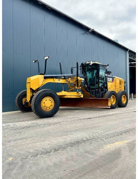 Cat 140M2 AWD - Grejder: slika 1 Cat 140M2 AWD - Grejder: slika 1
