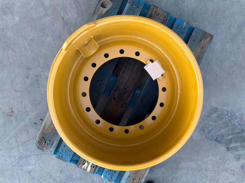 Cat 17.00-25/1.7 RIM for 20.5 x 25 - CAT 938M - Шины и диски za Građevinska mašina: slika 2 Cat 17.00-25/1.7 RIM for 20.5 x 25 - CAT 938M - Шины и диски za Građevinska mašina: slika 2