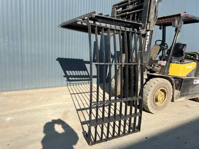 Cat 313D / M315D / 320D / 325D / 330D / 345C / 365C / - Kabina i enterijer za Građevinska mašina: slika 1 Cat 313D / M315D / 320D / 325D / 330D / 345C / 365C / - Kabina i enterijer za Građevinska mašina: slika 1