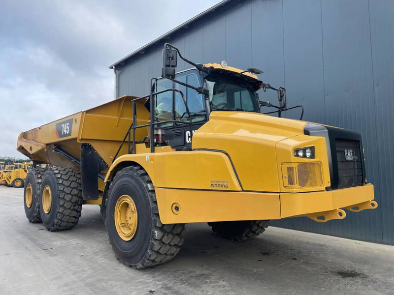 Cat 745 04A NEW TYRES - Zglobni kiper: slika 3 Cat 745 04A NEW TYRES - Zglobni kiper: slika 3