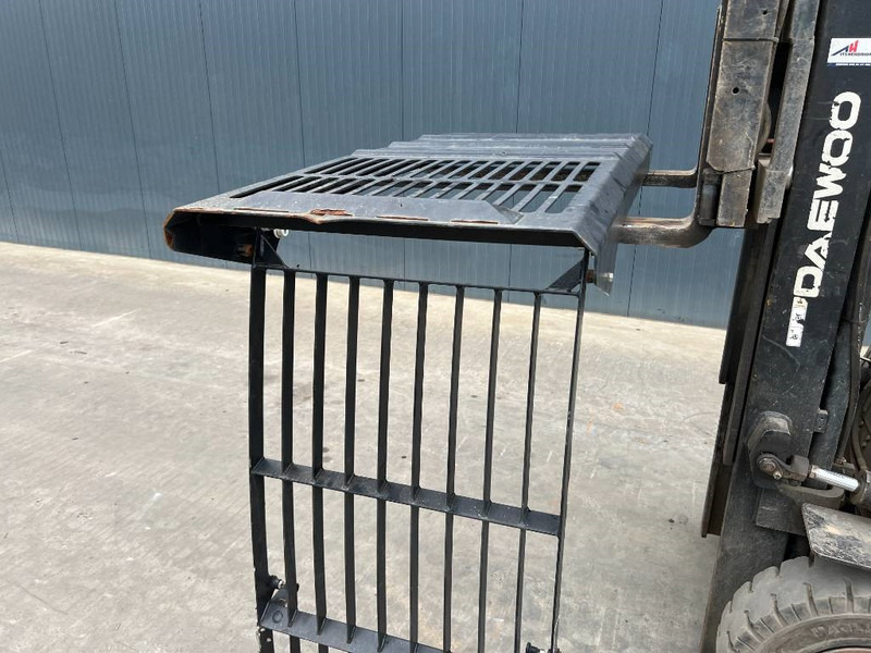 Cat M313D / M315D / M316D / M318D / M322D / M325D - Kabina i enterijer za Građevinska mašina: slika 2 Cat M313D / M315D / M316D / M318D / M322D / M325D - Kabina i enterijer za Građevinska mašina: slika 2
