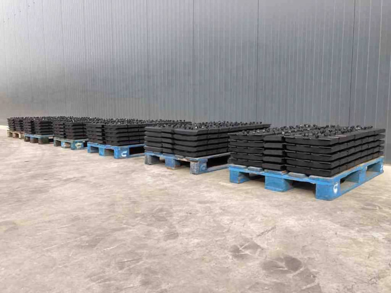 Demag Rubber Asphalt Pads - Ram/ Šasija za Građevinska mašina: slika 1 Demag Rubber Asphalt Pads - Ram/ Šasija za Građevinska mašina: slika 1