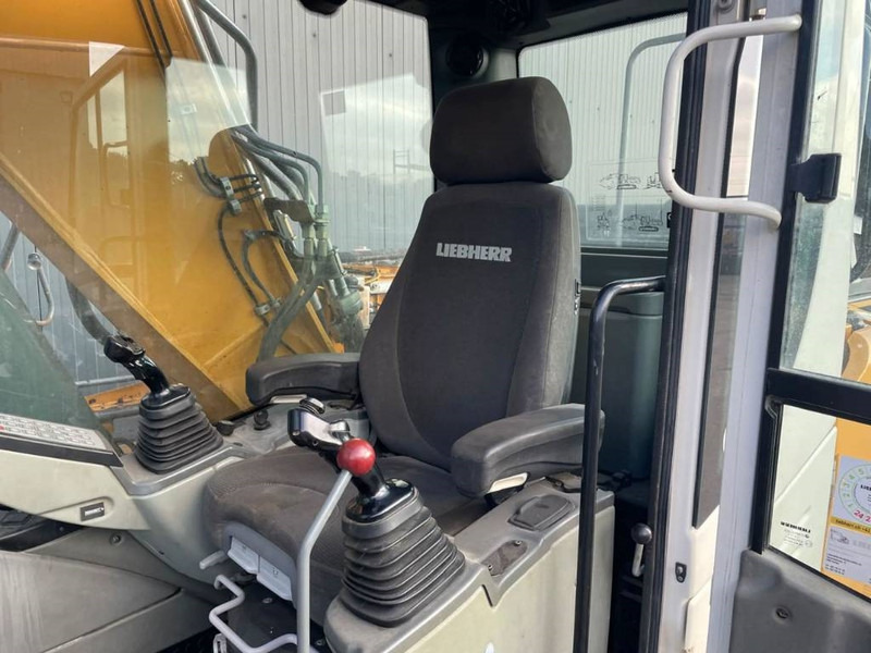 Bager guseničar Liebherr R922 SLC: slika 15