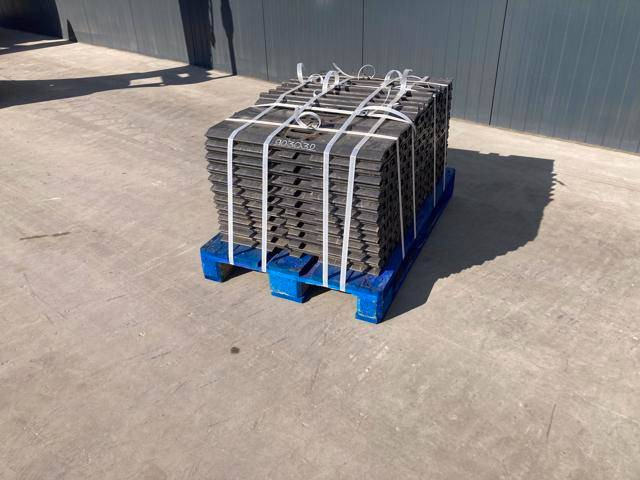 Sany SY210 / SY230 700mm Shoes - Ram/ Šasija za Građevinska mašina: slika 1 Sany SY210 / SY230 700mm Shoes - Ram/ Šasija za Građevinska mašina: slika 1