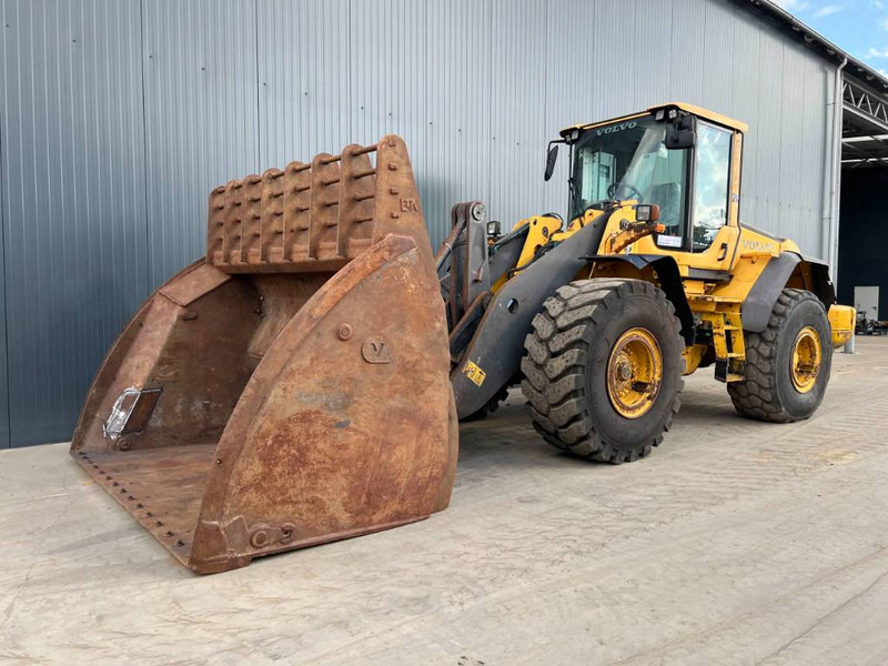 Volvo L120F - Utovarivač točkaš: slika 1 Volvo L120F - Utovarivač točkaš: slika 1