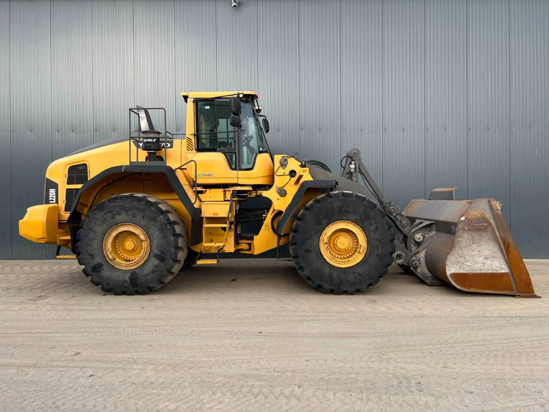 Utovarivač točkaš Volvo L220H: slika 6