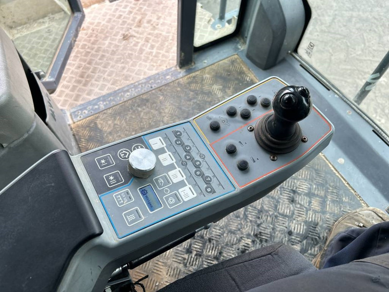 Wirtgen WR200XLi - Valjak: slika 5 Wirtgen WR200XLi - Valjak: slika 5