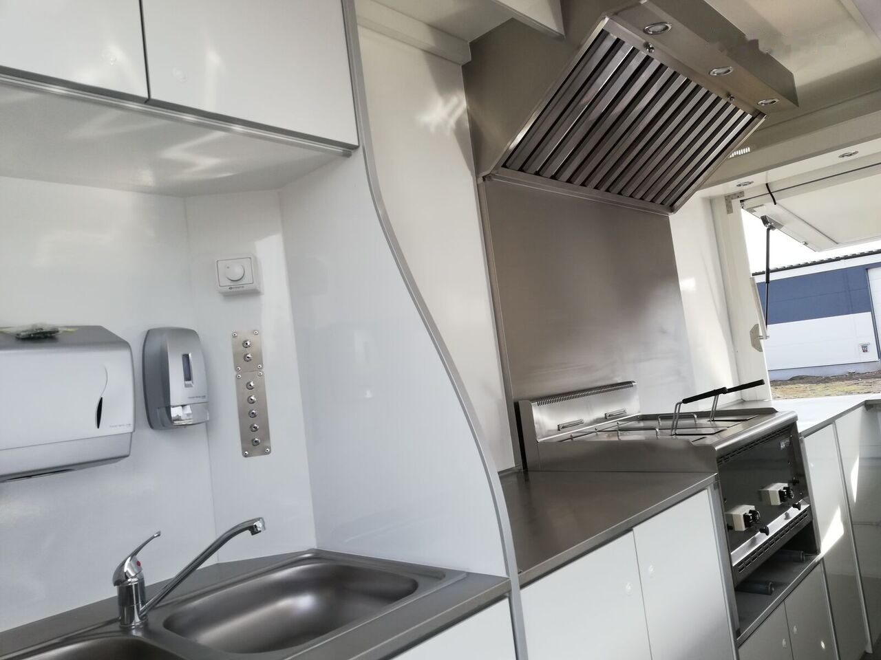 Prikolica za hrane novi Bannert ***NA ZAMÓWIENIE*** IMBISS: slika 10 Prikolica za hrane novi Bannert ***NA ZAMÓWIENIE*** IMBISS: slika 10