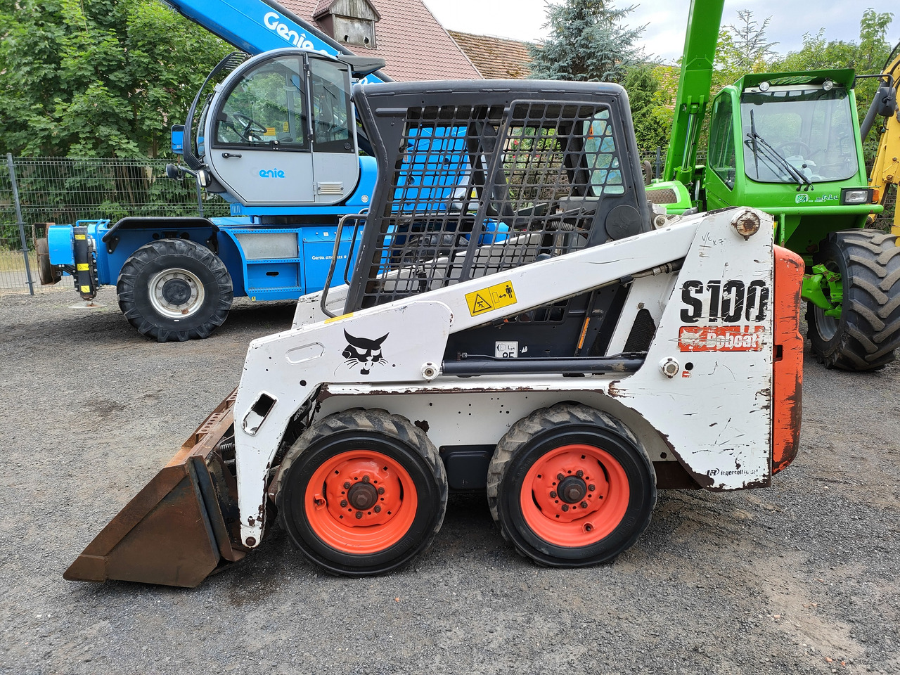 BOBCAT S100 - Mini utovarivač: slika 4 BOBCAT S100 - Mini utovarivač: slika 4