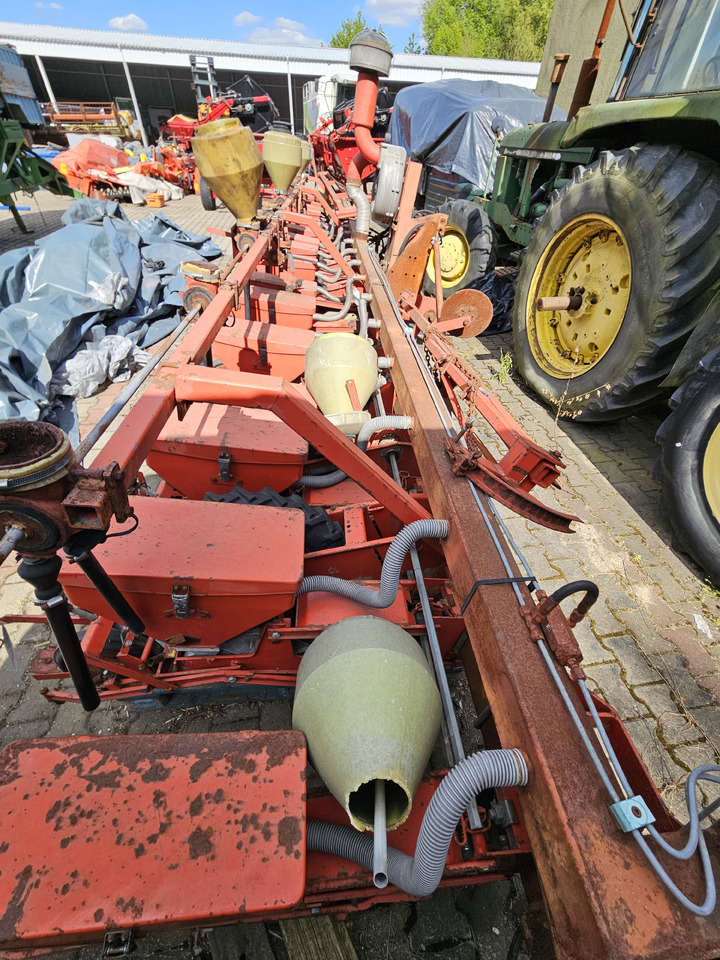Becker Aeromat - Mašina za preciznu setvu: slika 4 Becker Aeromat - Mašina za preciznu setvu: slika 4