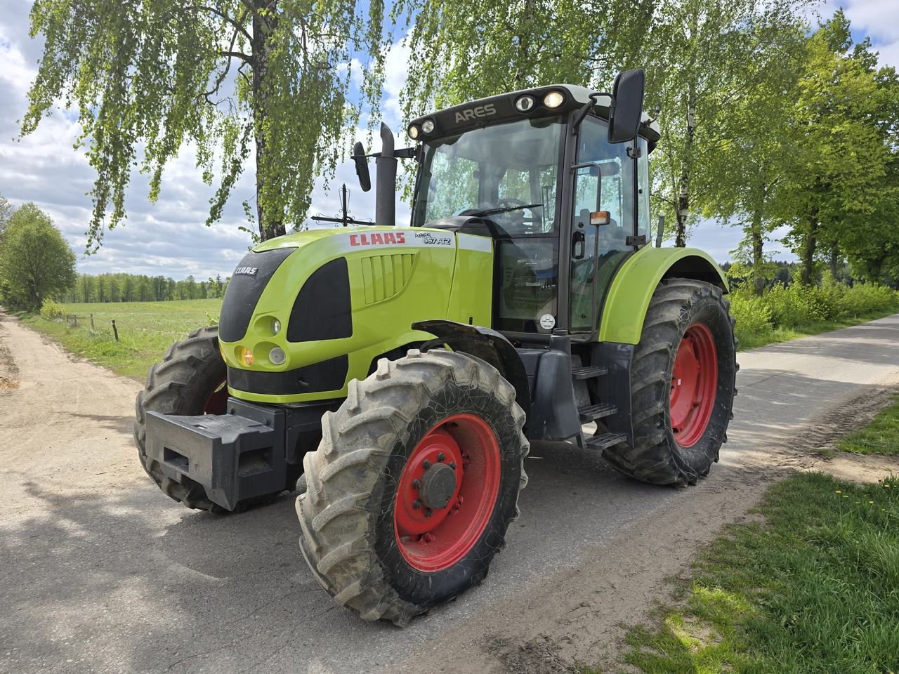 CLAAS Ares 657 ATZ - Traktor: slika 1 CLAAS Ares 657 ATZ - Traktor: slika 1