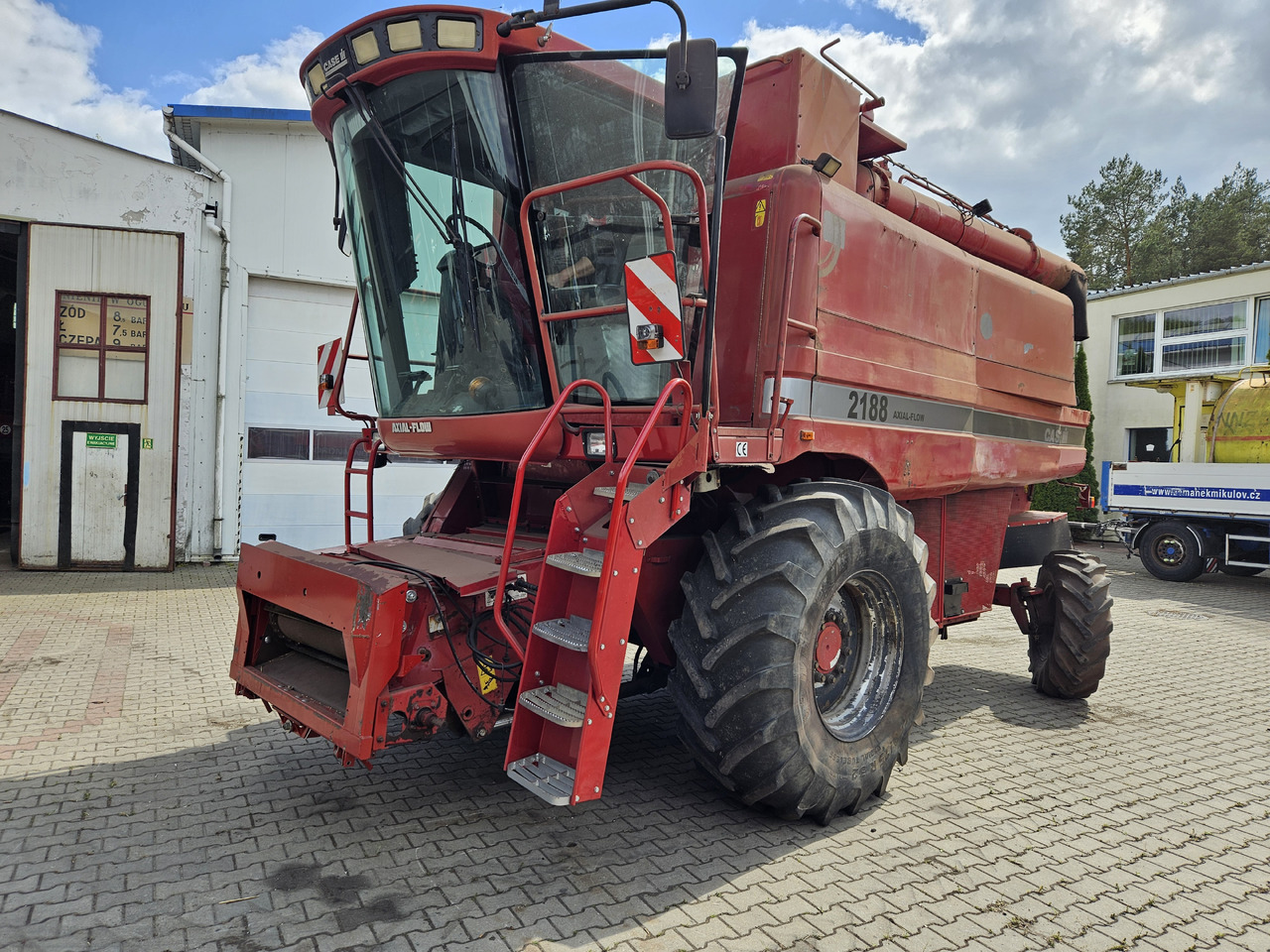 Case 2188E - Kombinovani kombajn: slika 1 Case 2188E - Kombinovani kombajn: slika 1