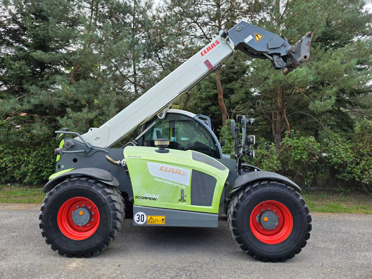 Claas Scorpion 7044 - Teleskopski upravljač: slika 1 Claas Scorpion 7044 - Teleskopski upravljač: slika 1