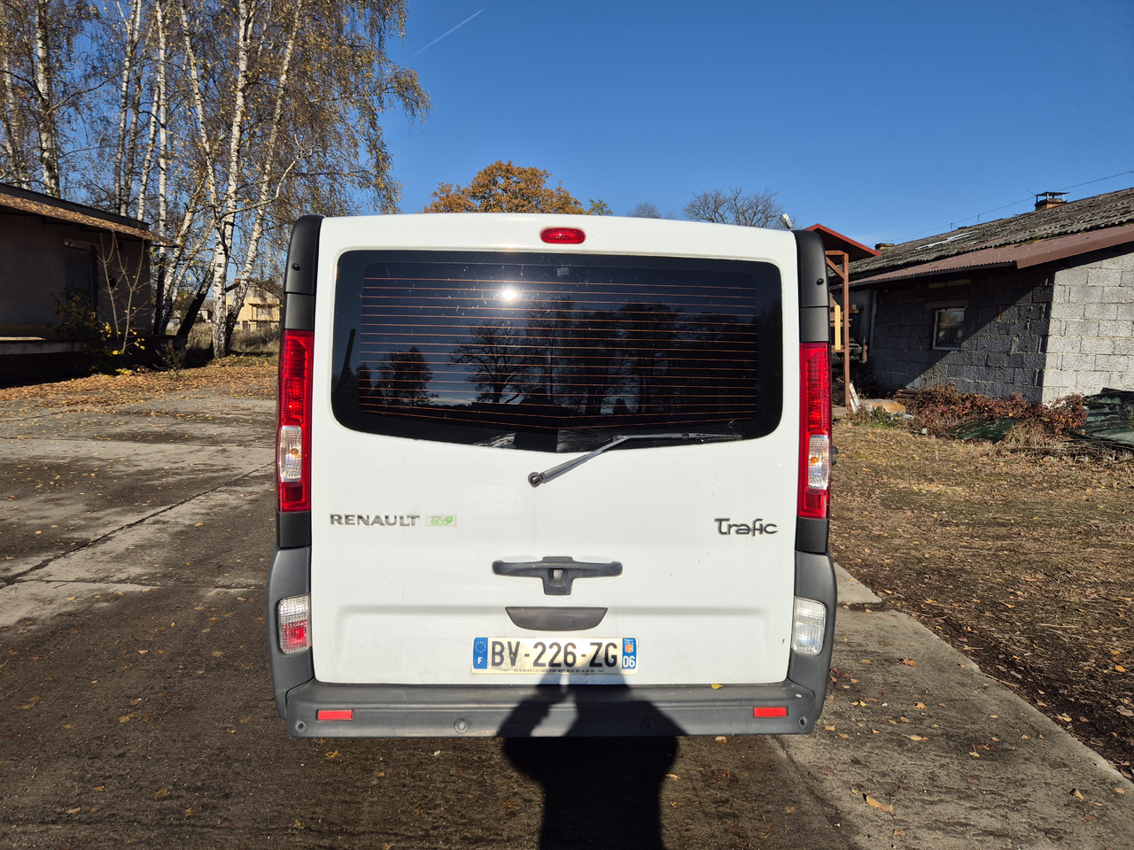 RENAULT Trafic 2.0 dCi 115 KM - Druga mašina: slika 5 RENAULT Trafic 2.0 dCi 115 KM - Druga mašina: slika 5