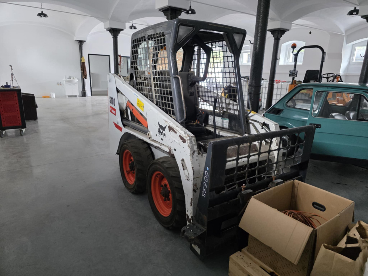 Bob cat s100 - Druga mašina: slika 1 Bob cat s100 - Druga mašina: slika 1