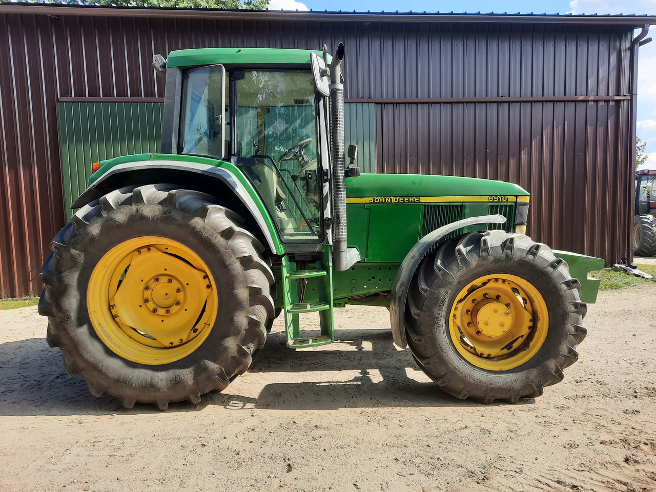 JOHN DEERE 6910 - Traktor: slika 5 JOHN DEERE 6910 - Traktor: slika 5