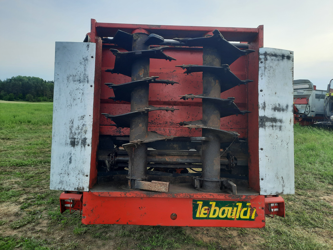 LEBOULCH MAXI HV210 - Rasipač prirodnog đubirva: slika 3 LEBOULCH MAXI HV210 - Rasipač prirodnog đubirva: slika 3