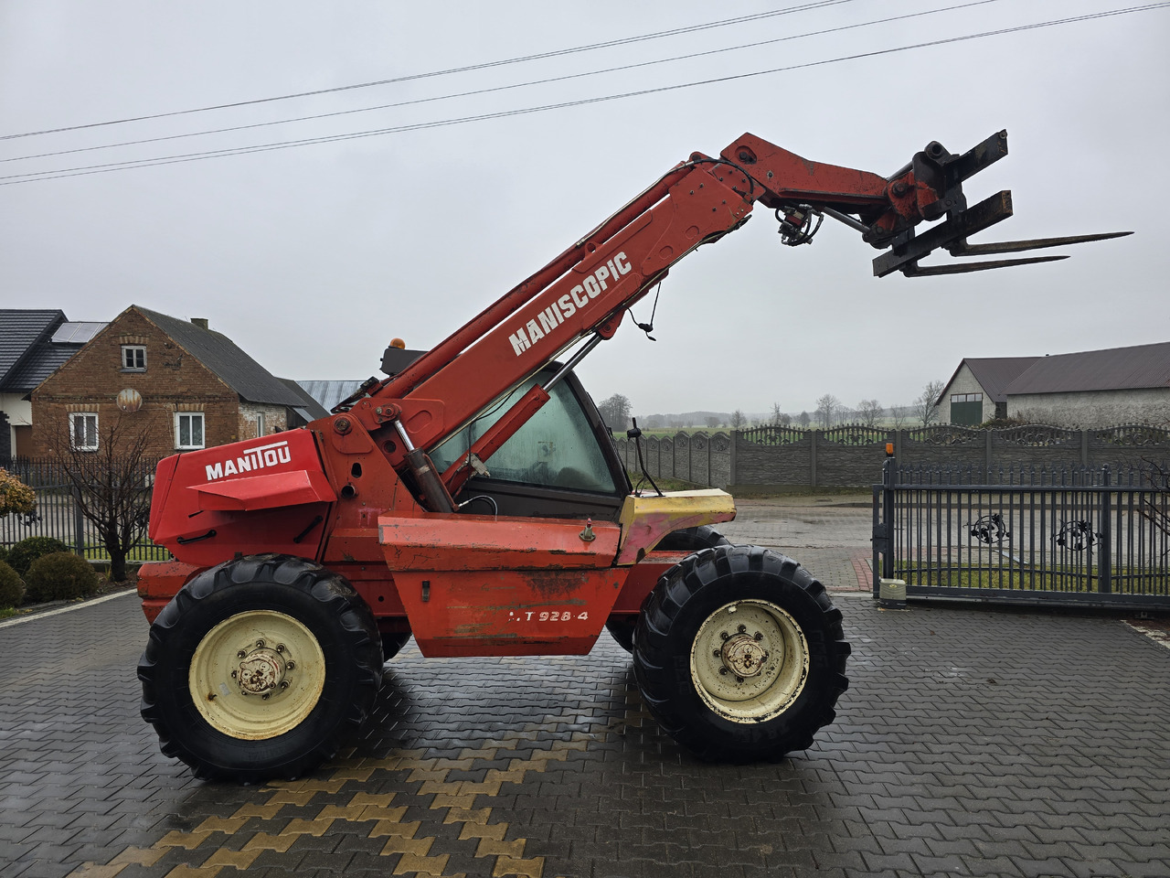 MANITOU MT 928-4 - Utovarivač točkaš: slika 3 MANITOU MT 928-4 - Utovarivač točkaš: slika 3