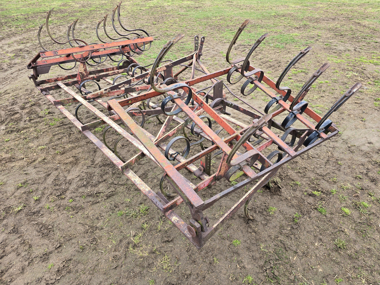 MASSEY-FERGUSON 4-25 MASSEY-FERGUSON 4-25 - Kultivator: slika 5 MASSEY-FERGUSON 4-25 MASSEY-FERGUSON 4-25 - Kultivator: slika 5