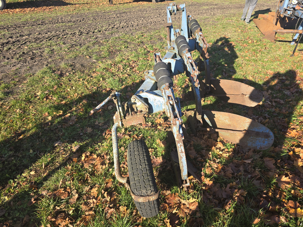 Overum 3 - Plug: slika 4 Overum 3 - Plug: slika 4