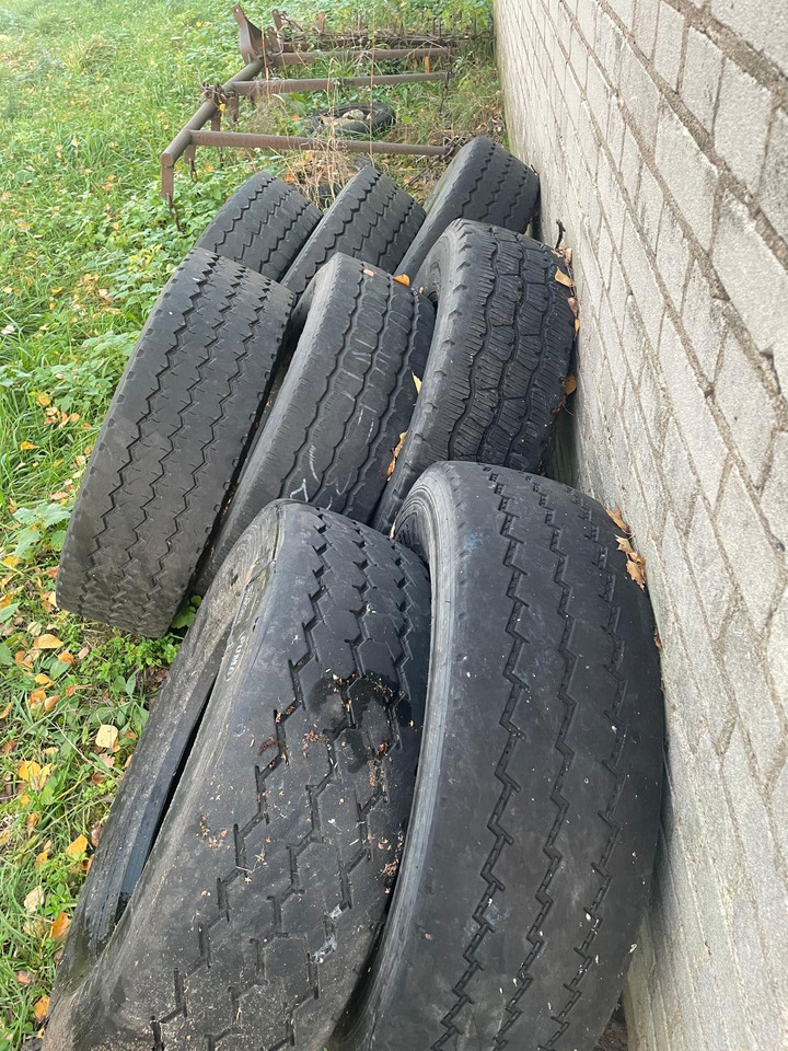 - Guma za Građevinska mašina: slika 1 - Guma za Građevinska mašina: slika 1