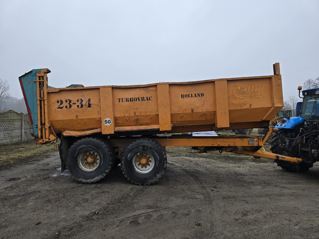 ROLLAND TURBOVRAC 23-34 - Traktorska prikolica za farmu/ Kiper: slika 1 ROLLAND TURBOVRAC 23-34 - Traktorska prikolica za farmu/ Kiper: slika 1