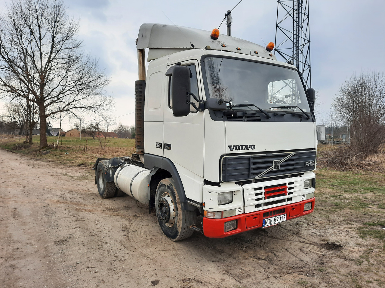 VOLVO FH 12-380 - Tegljač: slika 1 VOLVO FH 12-380 - Tegljač: slika 1