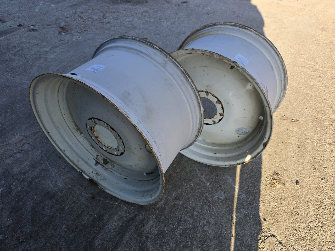 Titan W15LX28, piasta 150 mm - Kompletan točak za Poljoprivredna mašina: slika 1 Titan W15LX28, piasta 150 mm - Kompletan točak za Poljoprivredna mašina: slika 1