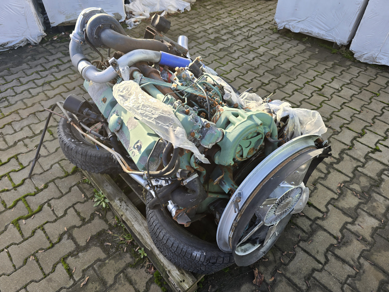 VOLVO D61 Turbo - Motor i delovi za Građevinska mašina: slika 4 VOLVO D61 Turbo - Motor i delovi za Građevinska mašina: slika 4