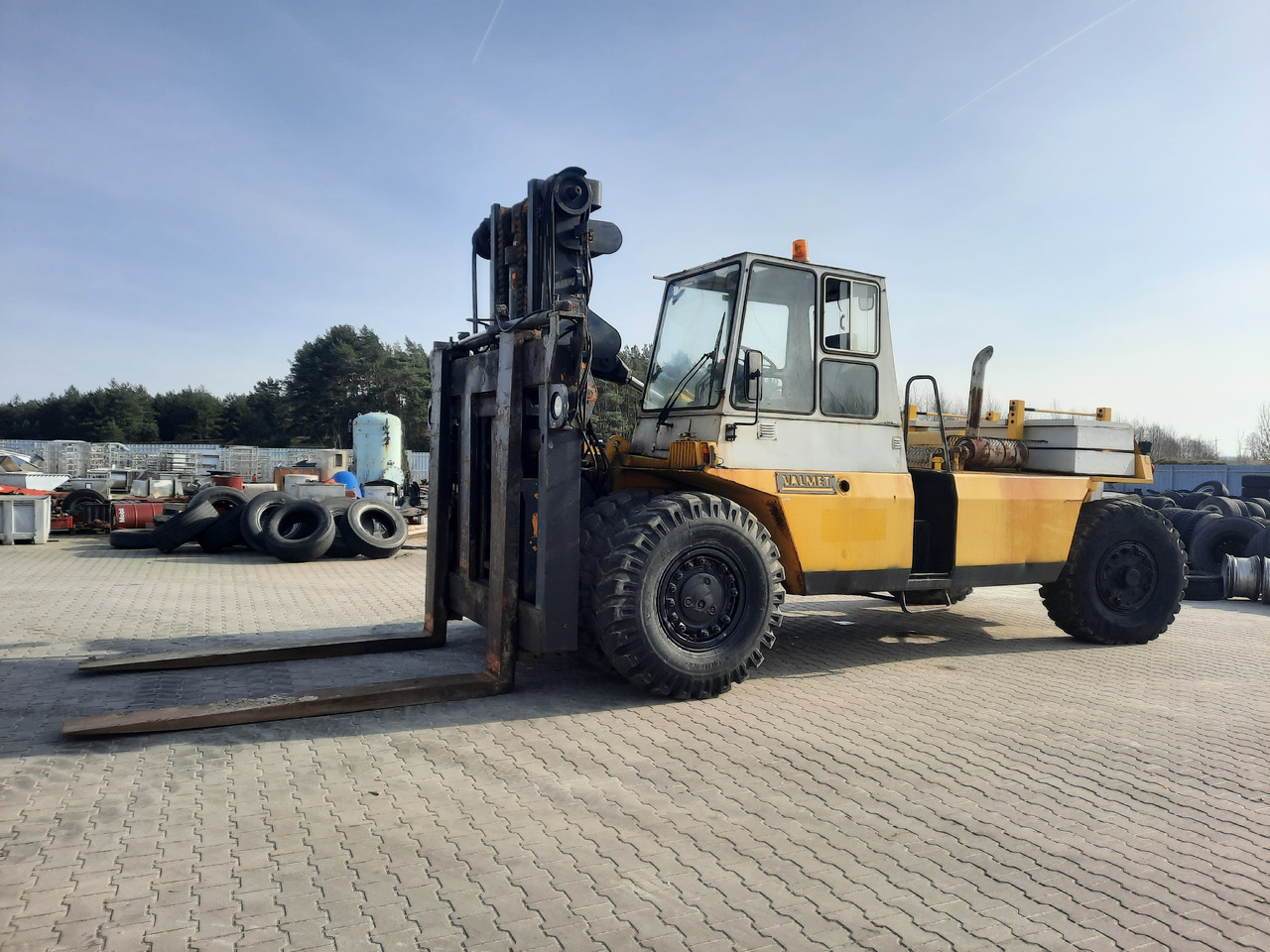 Valmet TD2712 - A25036 - Mašina za kontejenere: slika 1 Valmet TD2712 - A25036 - Mašina za kontejenere: slika 1