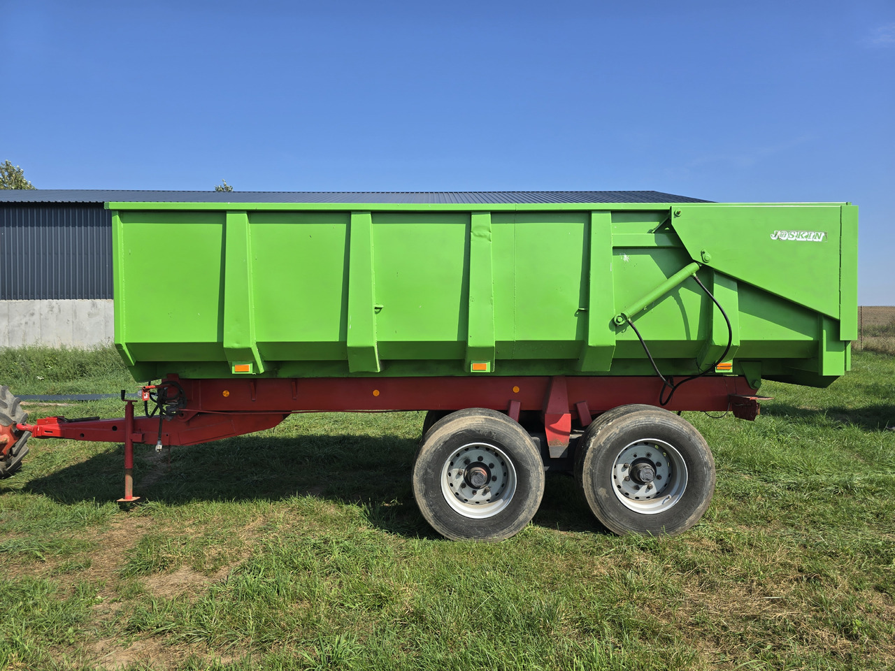 WARFARMA T141/1 - Traktorska prikolica za farmu/ Kiper: slika 1 WARFARMA T141/1 - Traktorska prikolica za farmu/ Kiper: slika 1