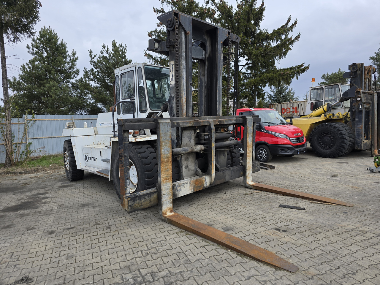 Kalmar DC18-1200N LB - Mašina za kontejenere: slika 4 Kalmar DC18-1200N LB - Mašina za kontejenere: slika 4
