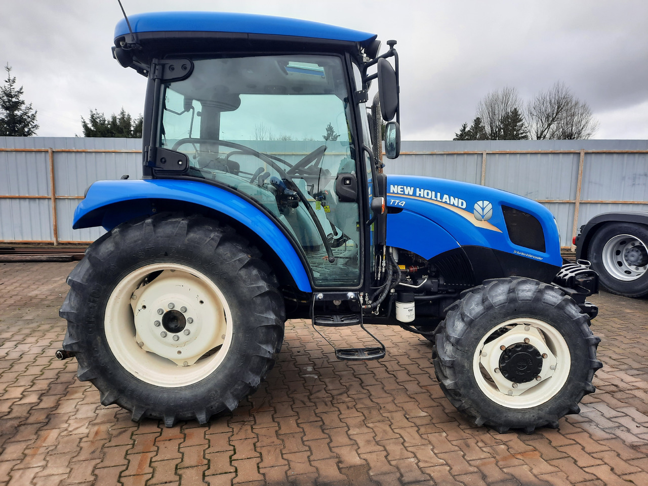New-holland T4.65 - Traktor: slika 2 New-holland T4.65 - Traktor: slika 2